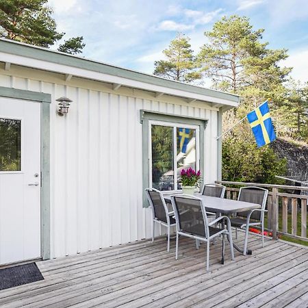 Cozy Home In Strmstad With Wifi Strömstad Eksteriør billede