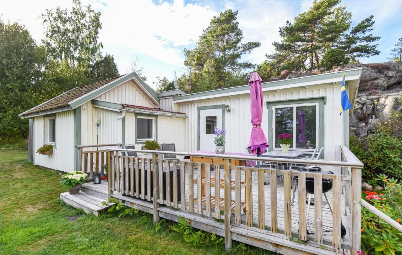 Cozy Home In Strmstad With Wifi Strömstad Eksteriør billede